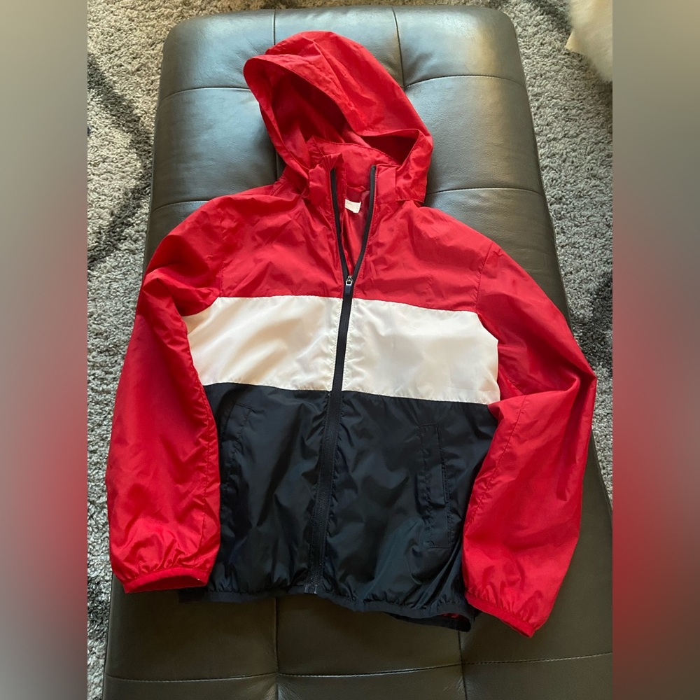 H & M rain jacket for boys size 10-11
